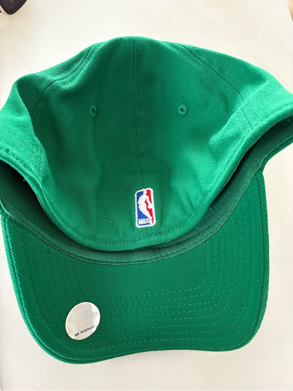 Youth Boston Celtics Green Baseball Cap with Shamrock Logo - Picture 4 of 4